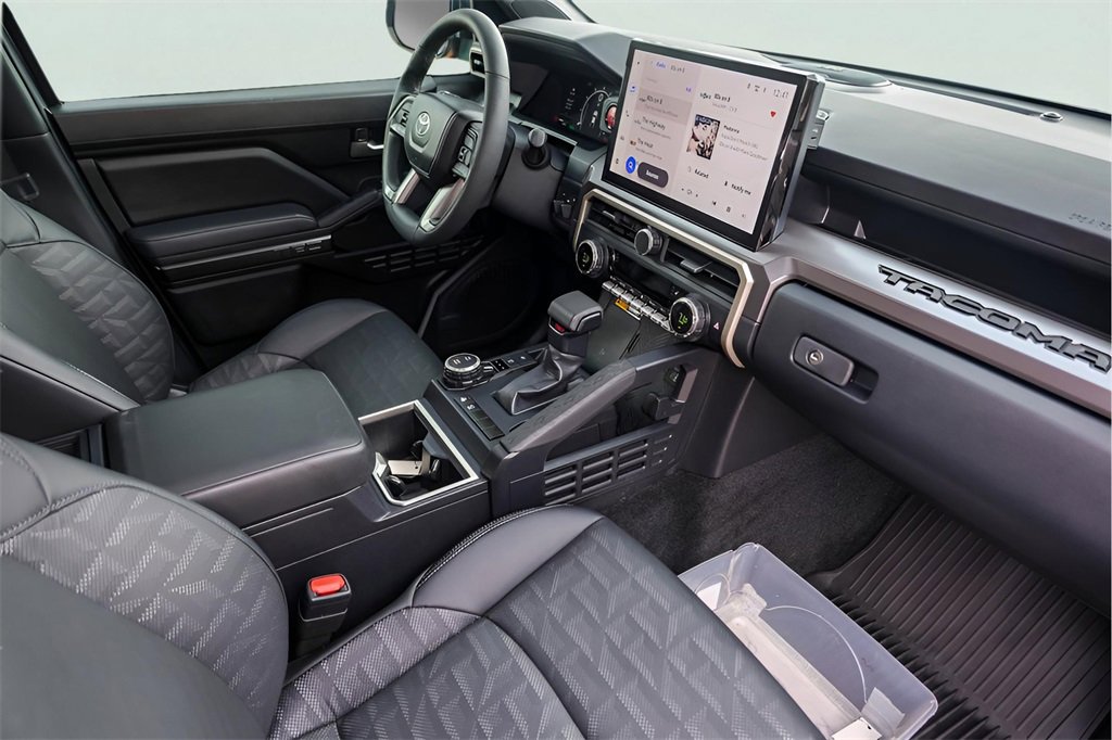 Used 2024 Toyota Tacoma 4x4 Double Cab Hybrid image 33