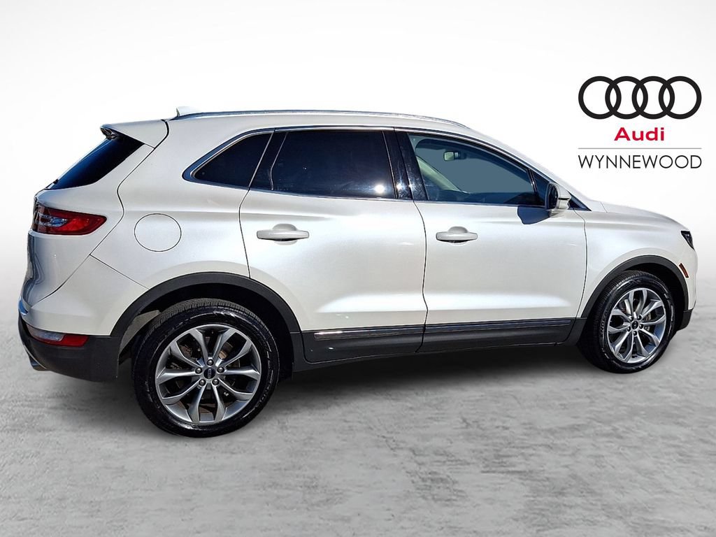Used 2019 Lincoln MKC Select w/ Select Plus Package AWD/4WD image 7
