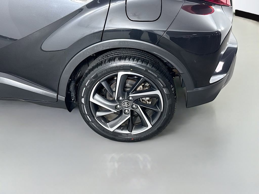 Certified 2022 Toyota C-HR Limited image 20