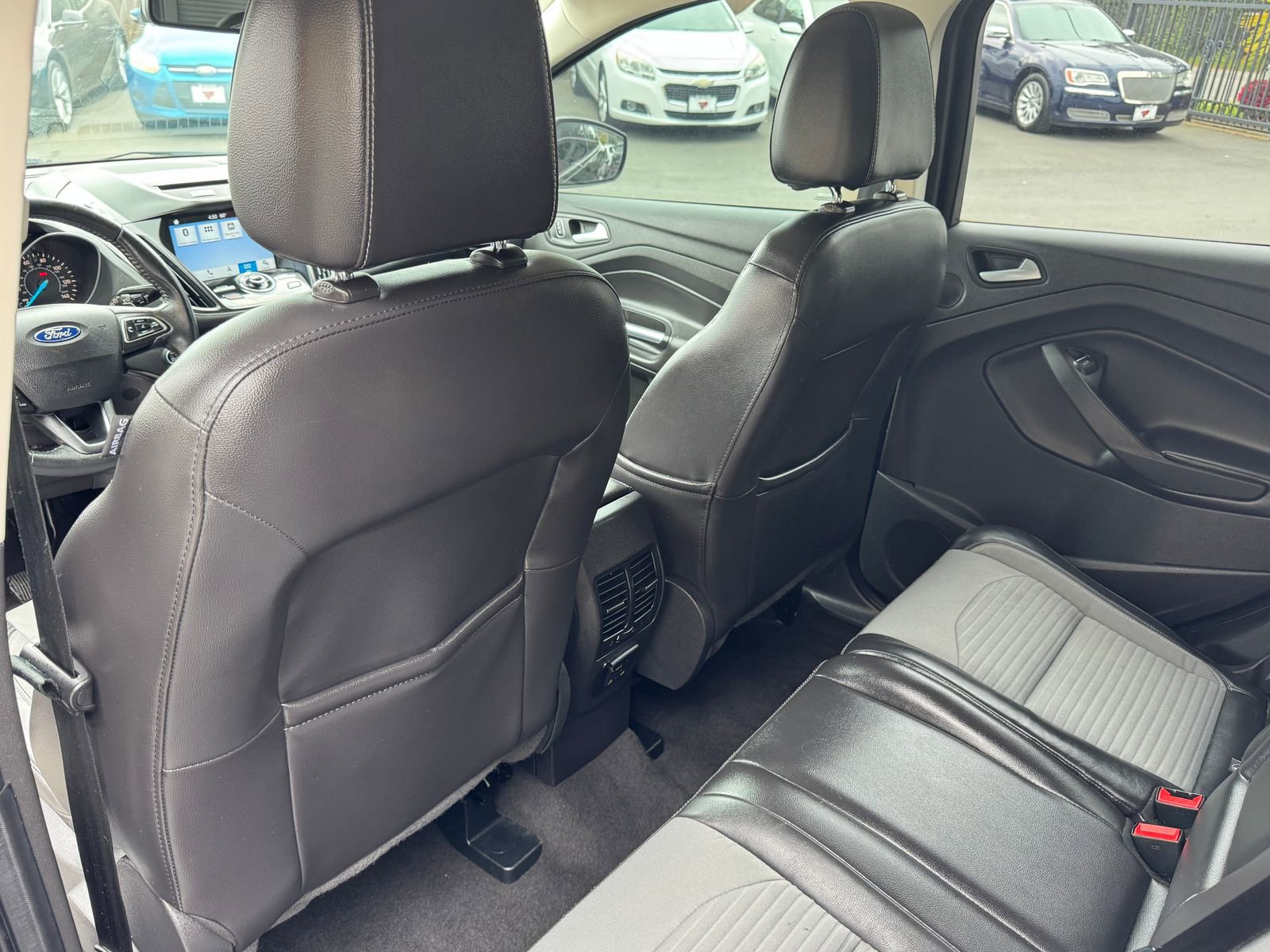 Used 2017 Ford Escape Titanium AWD/4WD image 16