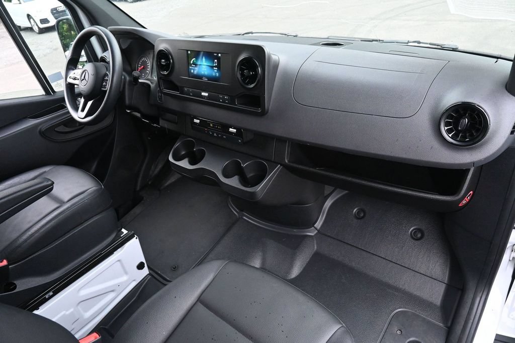 Used 2023 Mercedes-Benz Sprinter 2500 image 19