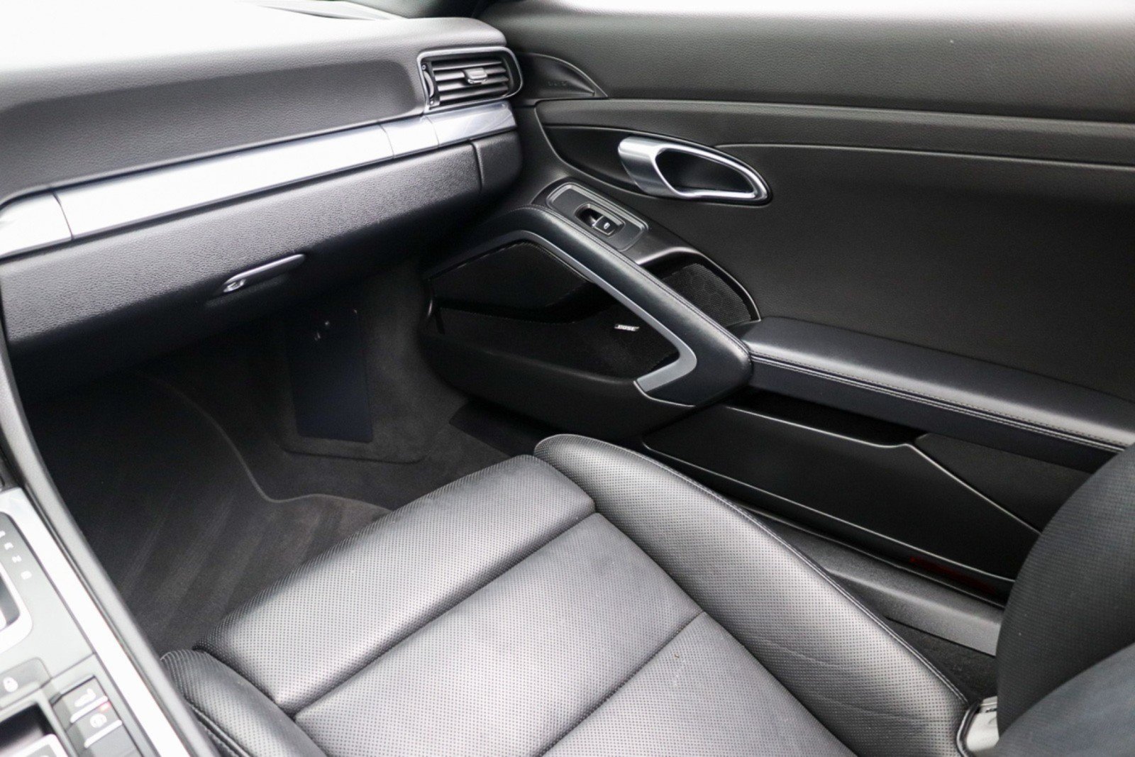 Used 2015 Porsche 911 Carrera 4S AWD/4WD image 26