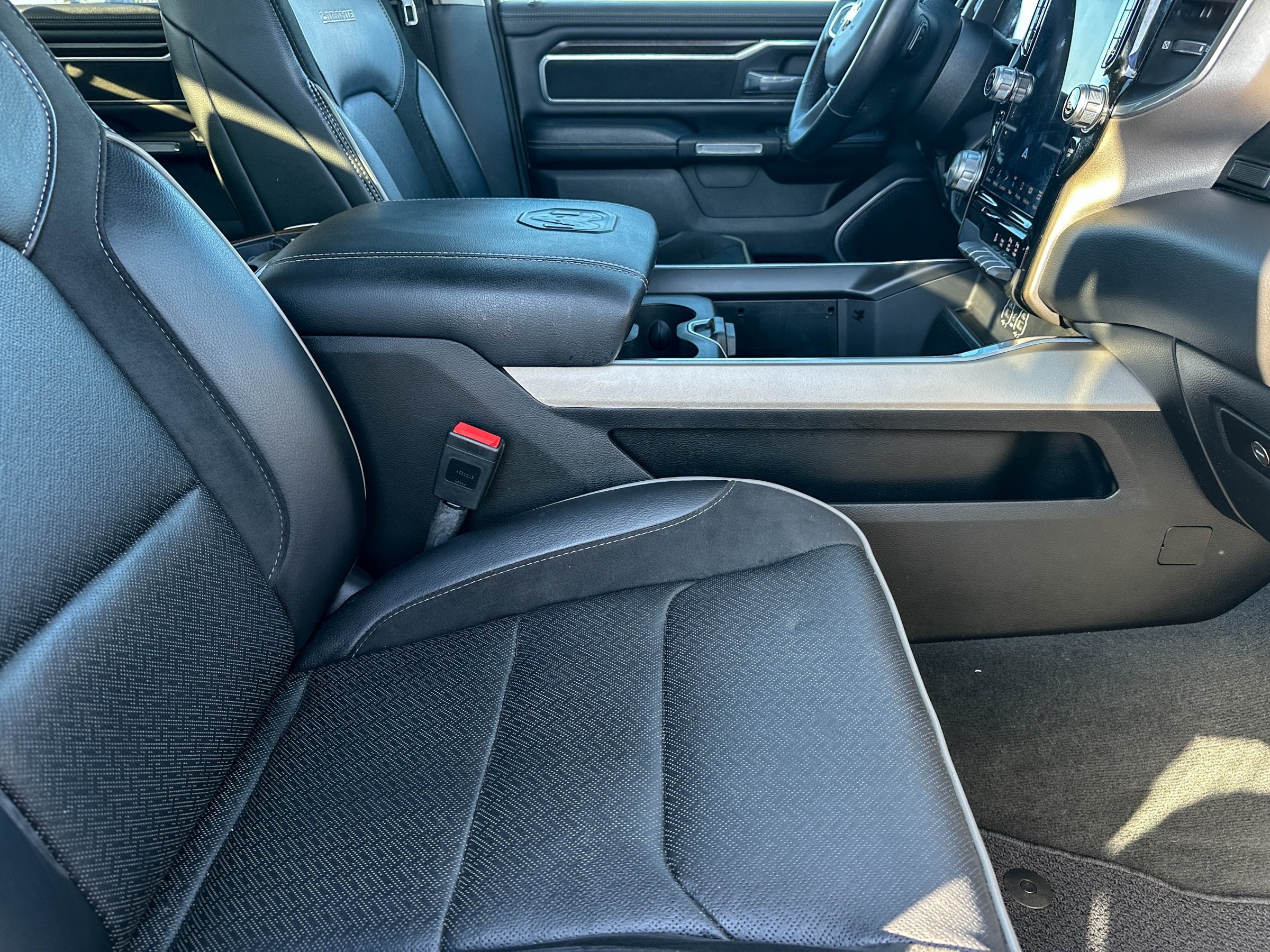 Used 2022 RAM 1500 Laramie RWD image 24