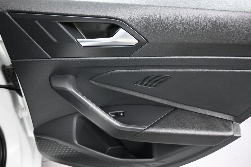 Used 2024 Volkswagen Jetta SE FWD image 36