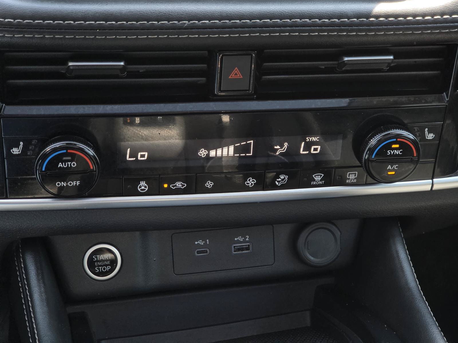 Used 2023 Nissan Rogue SL FWD image 30
