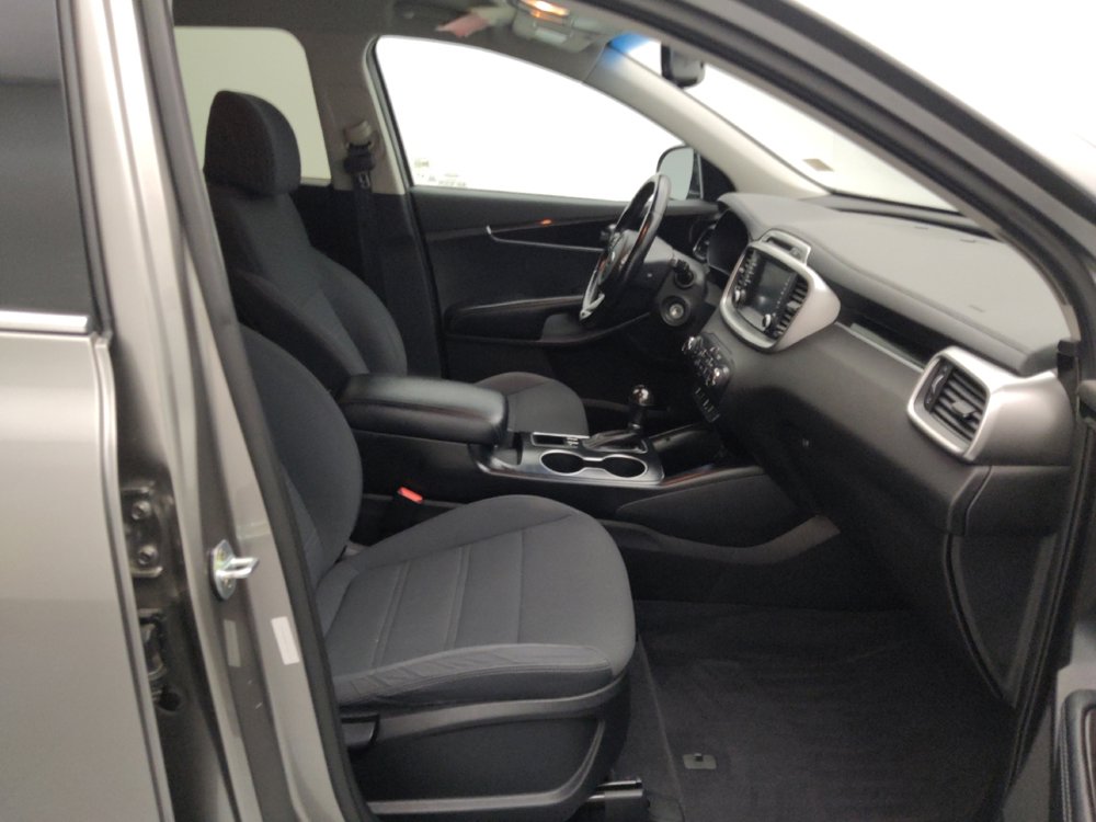 Used 2017 Kia Sorento FWD w/ LX Convenience Package image 21