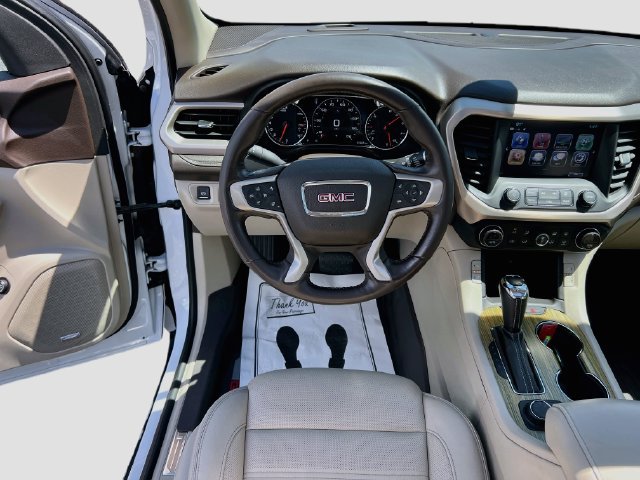 Used 2019 GMC Acadia Denali w/ Technology Package AWD/4WD image 21