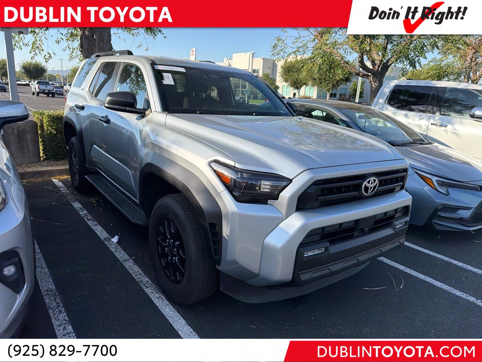 Used 2025 Toyota 4Runner SR5 AWD/4WD image 1