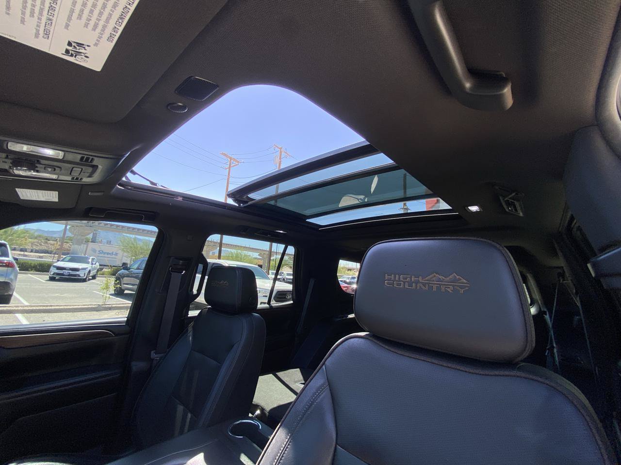 Used 2023 Chevrolet Tahoe High Country AWD/4WD image 32