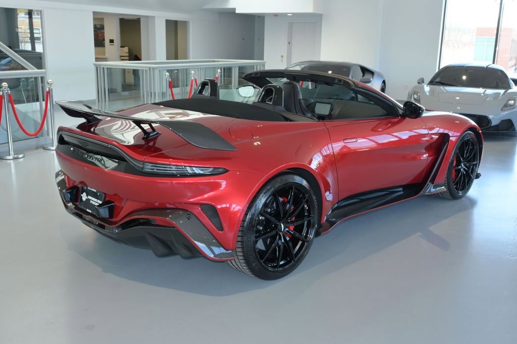 Used 2023 Aston Martin V12 Vantage Roadster RWD image 14