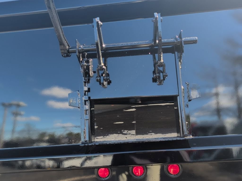 New 2026 Ford F550 4x4 Supercab Super Duty image 7