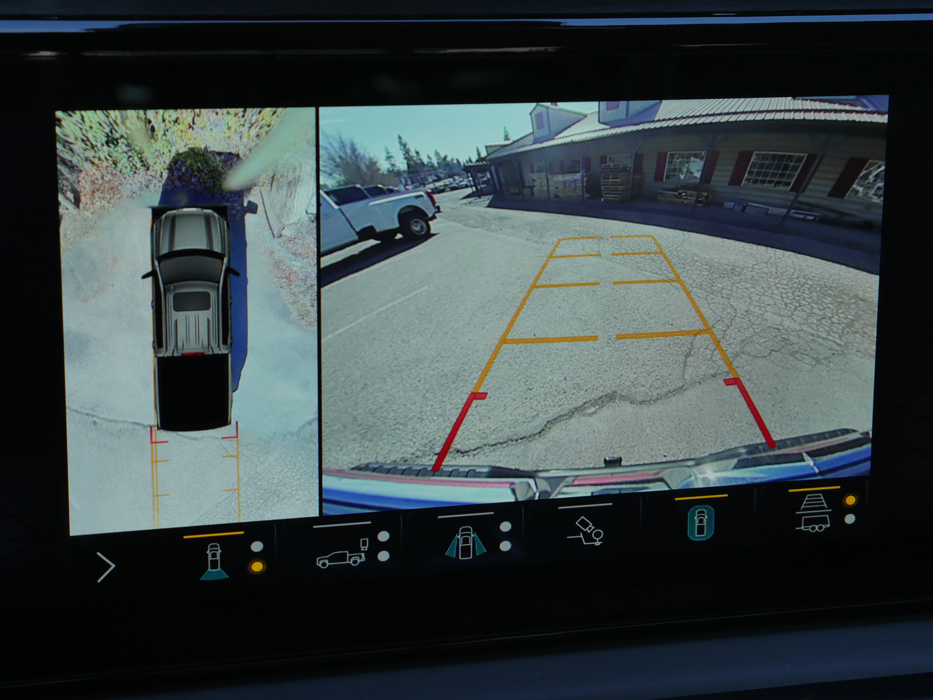 Used 2022 GMC Sierra 1500 AT4X image 13