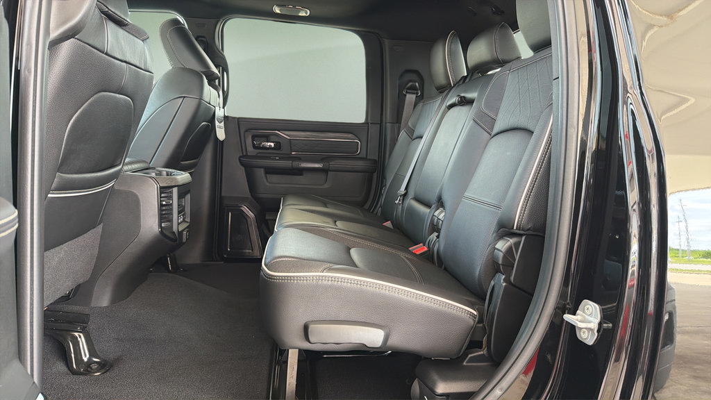 Used 2025 RAM 2500 Limited AWD/4WD image 16