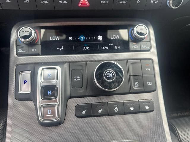Used 2024 Hyundai Palisade Calligraphy FWD image 16