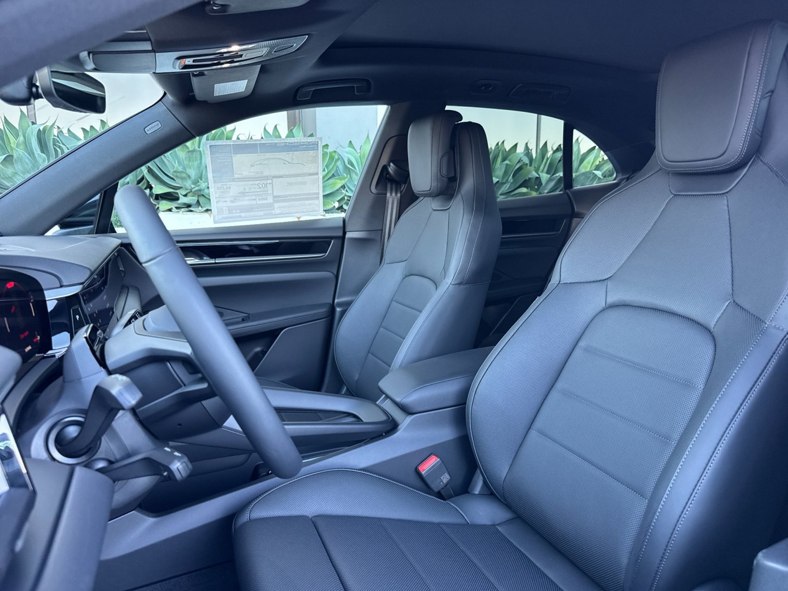 New 2026 Porsche Macan 4 Electric AWD/4WD image 6