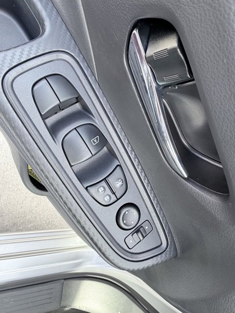 New 2025 Nissan Versa SV image 20