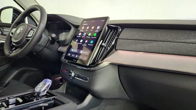 New 2026 Volvo XC90 B6 Ultra w/ Protection Package AWD/4WD image 38