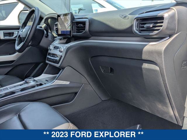 Certified 2023 Ford Explorer XLT w/ Equipment Group 202A RWD image 22
