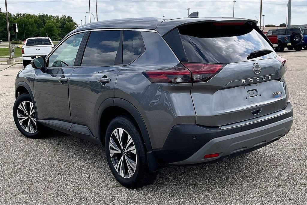 Used 2023 Nissan Rogue SV w/ SV Premium B Package AWD/4WD image 3