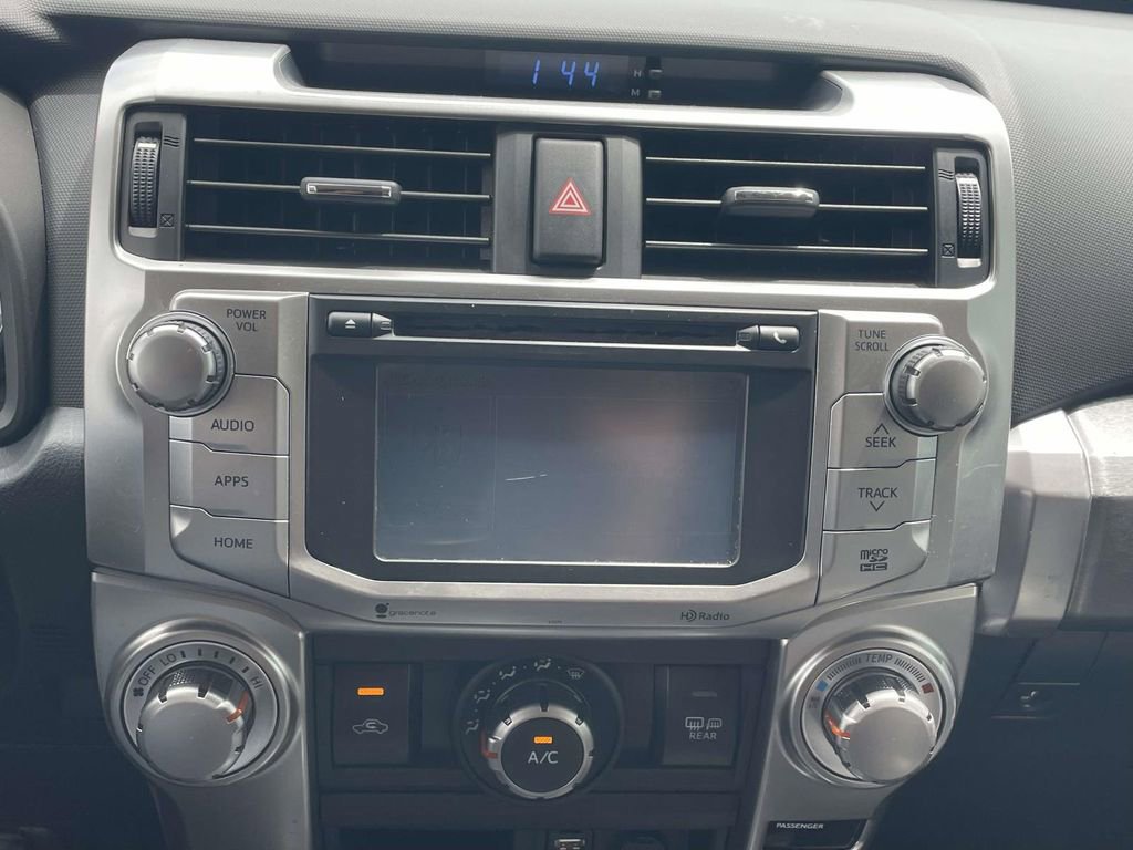 Used 2015 Toyota 4Runner SR5 AWD/4WD image 26