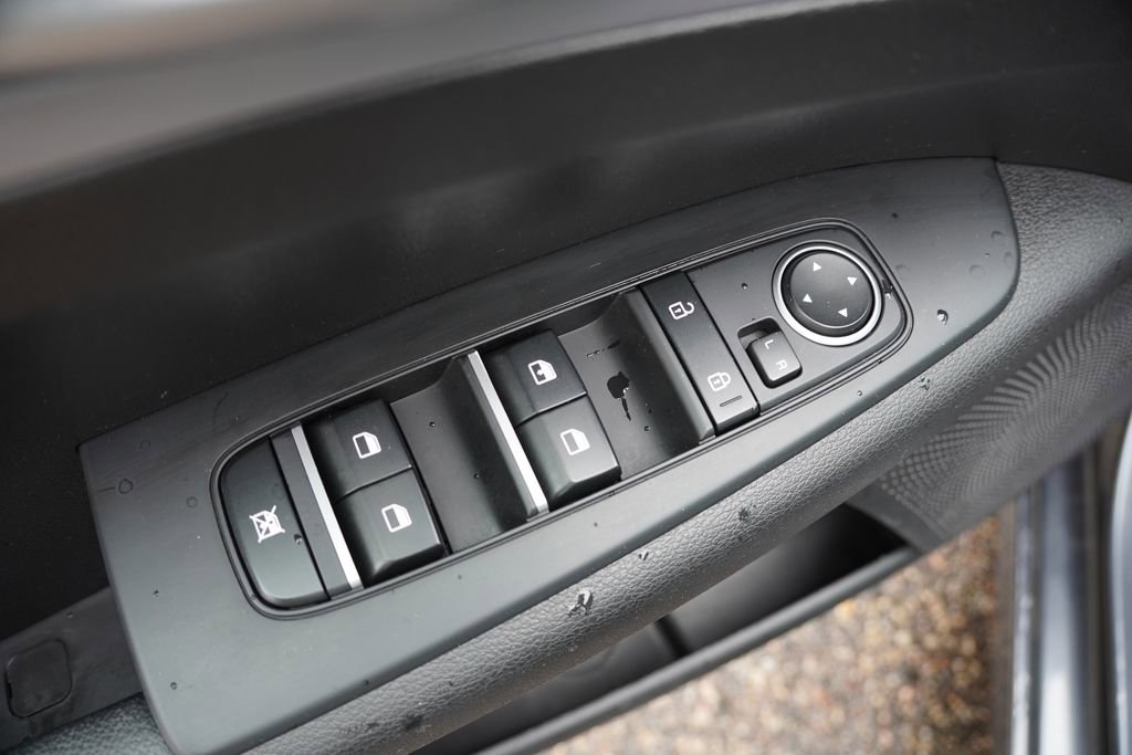 Certified 2024 Kia Forte LXS w/ LXS Technology Package FWD image 19