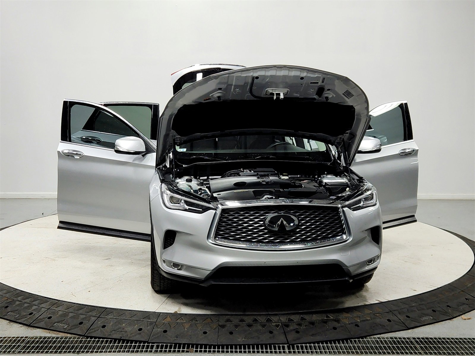 Used 2021 INFINITI QX50 Luxe image 10