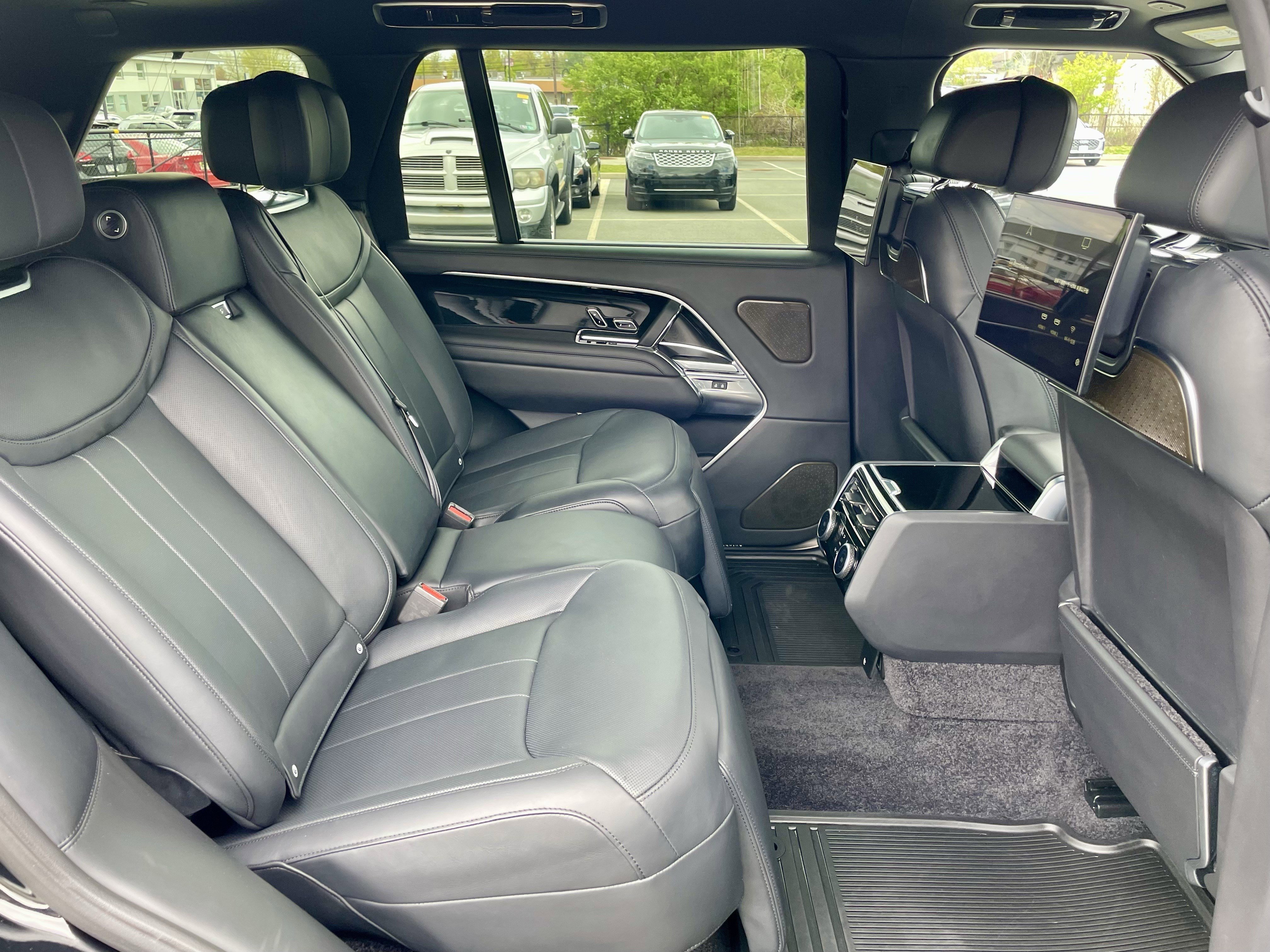 Used 2023 Land Rover Range Rover Long Wheelbase Autobiography image 31