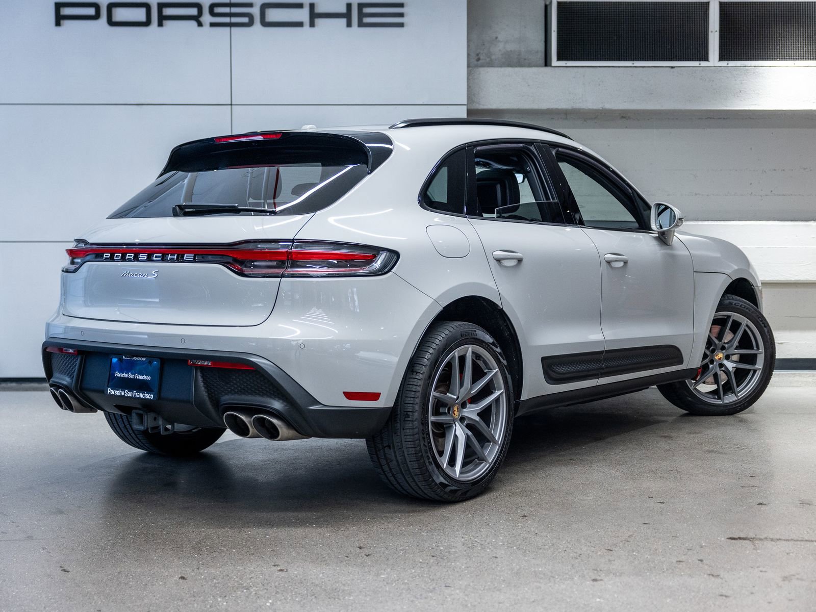 Certified 2024 Porsche Macan S image 24