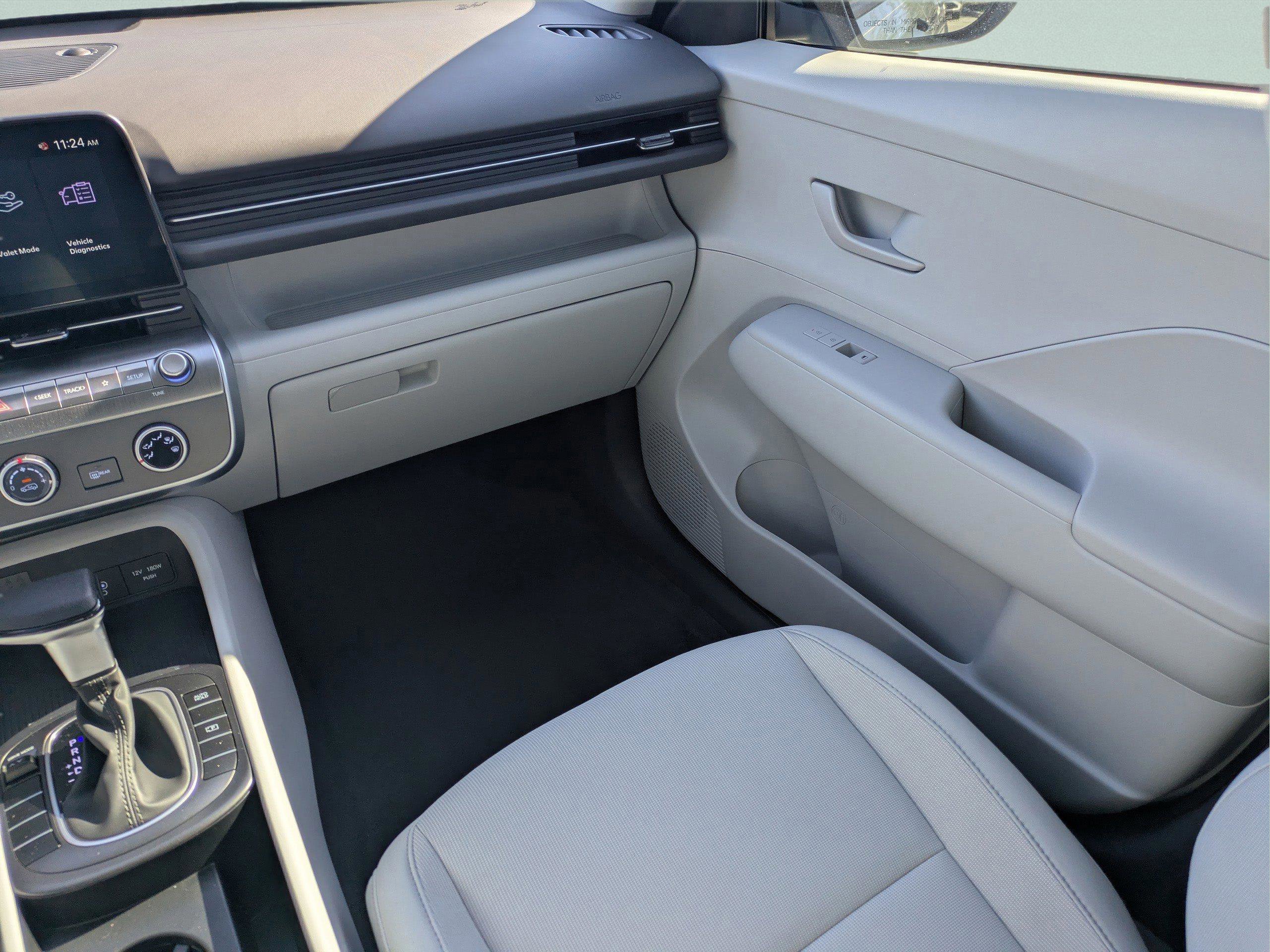 New 2026 Hyundai Kona SE image 28