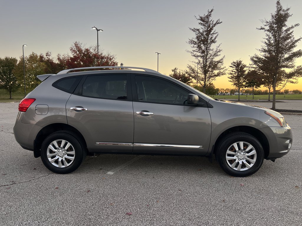 Used 2014 Nissan Rogue S w/ Convenience Package AWD/4WD image 6
