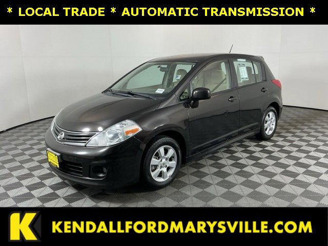 Used 2011 Nissan Versa SL image 1