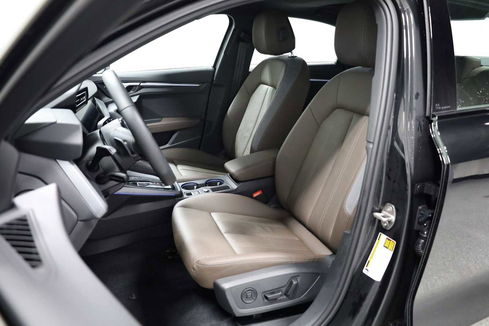 Used 2025 Audi A3 2.0T Premium w/ Black Optic Package image 5