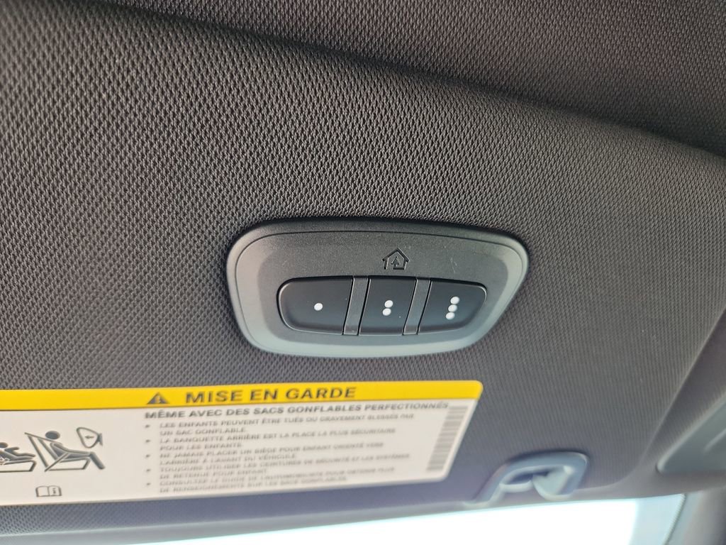 New 2026 Chrysler Pacifica Select FWD image 27
