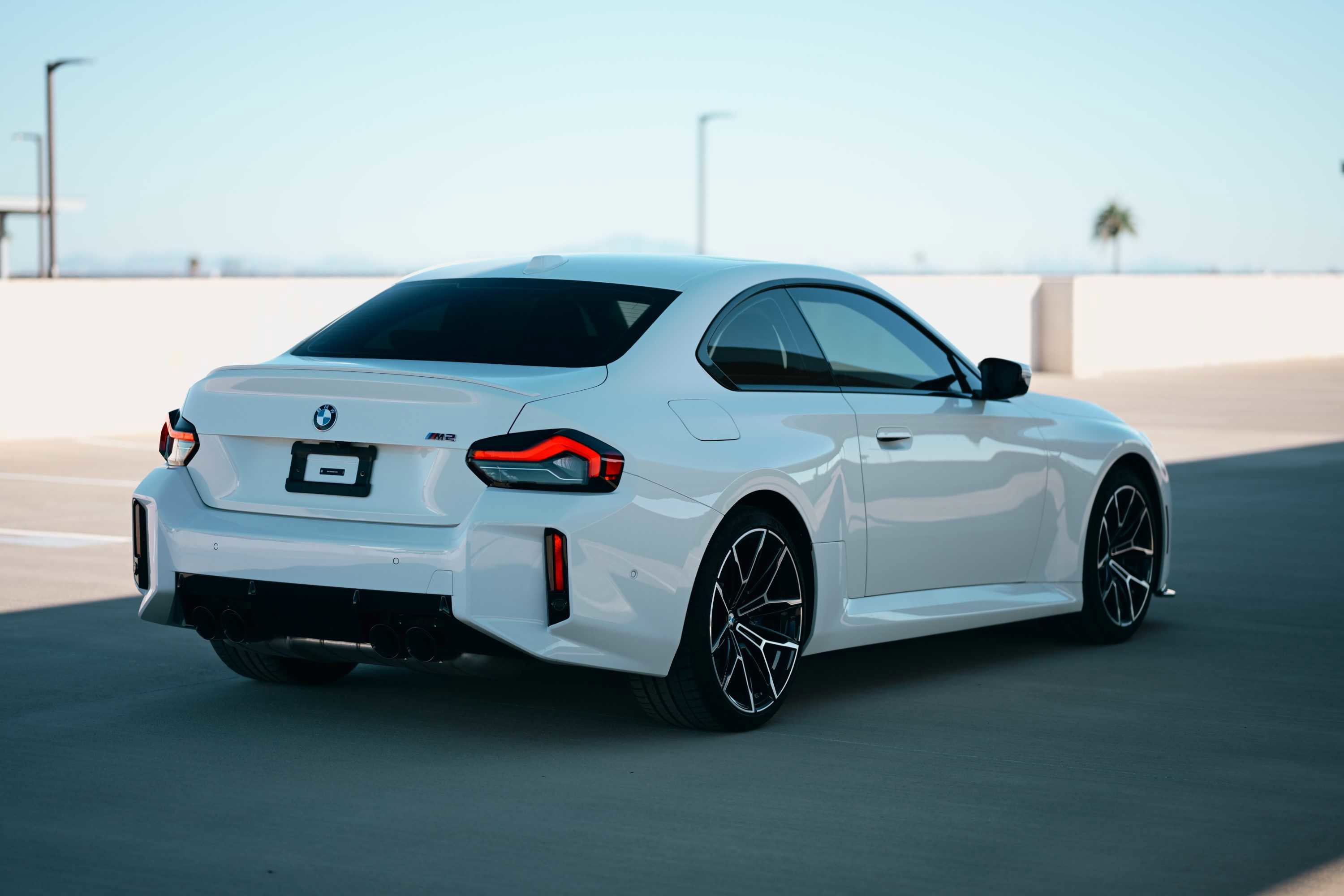 Used 2025 BMW M2 w/ Lighting Package image 5