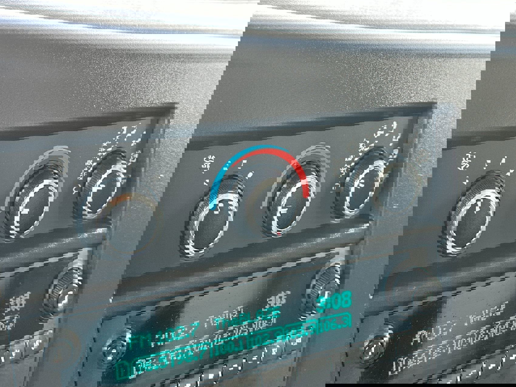 Used 2019 Chevrolet Express 3500 RWD image 16