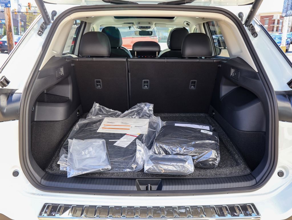 New 2026 Volkswagen Tiguan SE AWD/4WD image 10