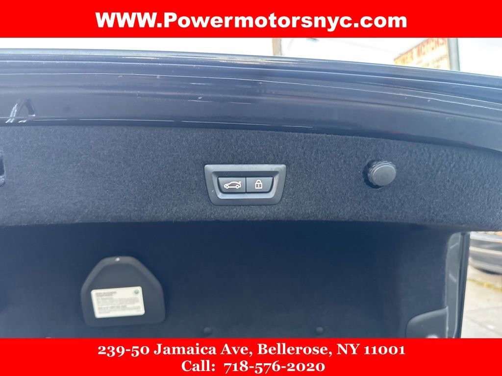 Used 2020 BMW 750i xDrive w/ Executive Package image 25