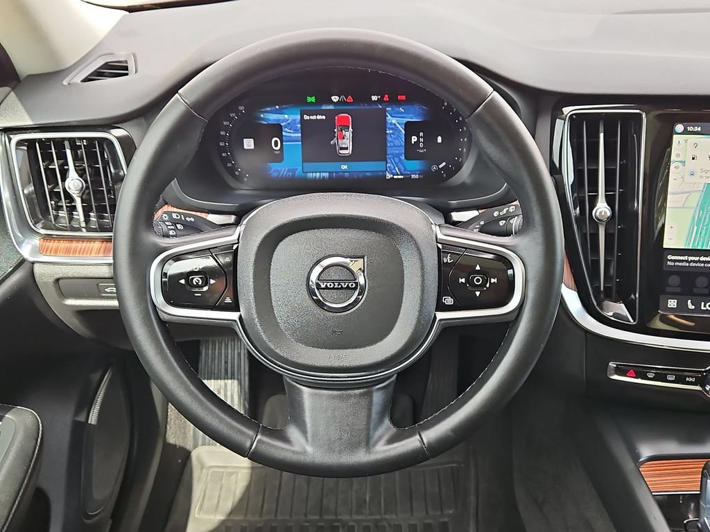 Used 2025 Volvo V60 B5 Cross Country Plus AWD/4WD image 23