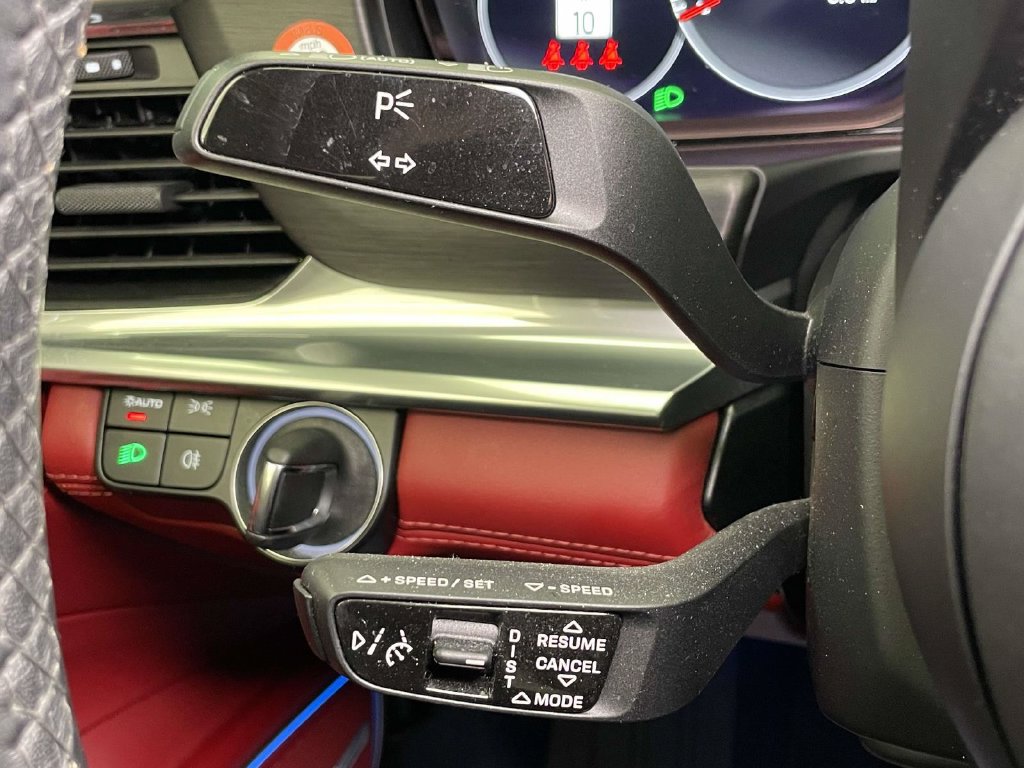 Certified 2023 Porsche Panamera 4 Platinum Edition AWD/4WD image 41