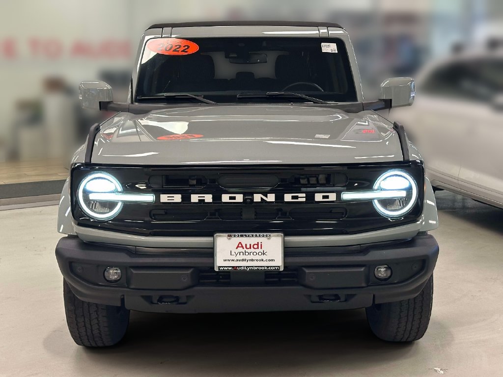 Used 2022 Ford Bronco Outer Banks AWD/4WD image 2