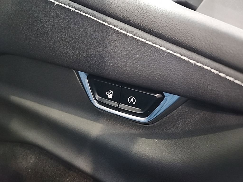 Used 2025 Chevrolet Corvette E-Ray image 29