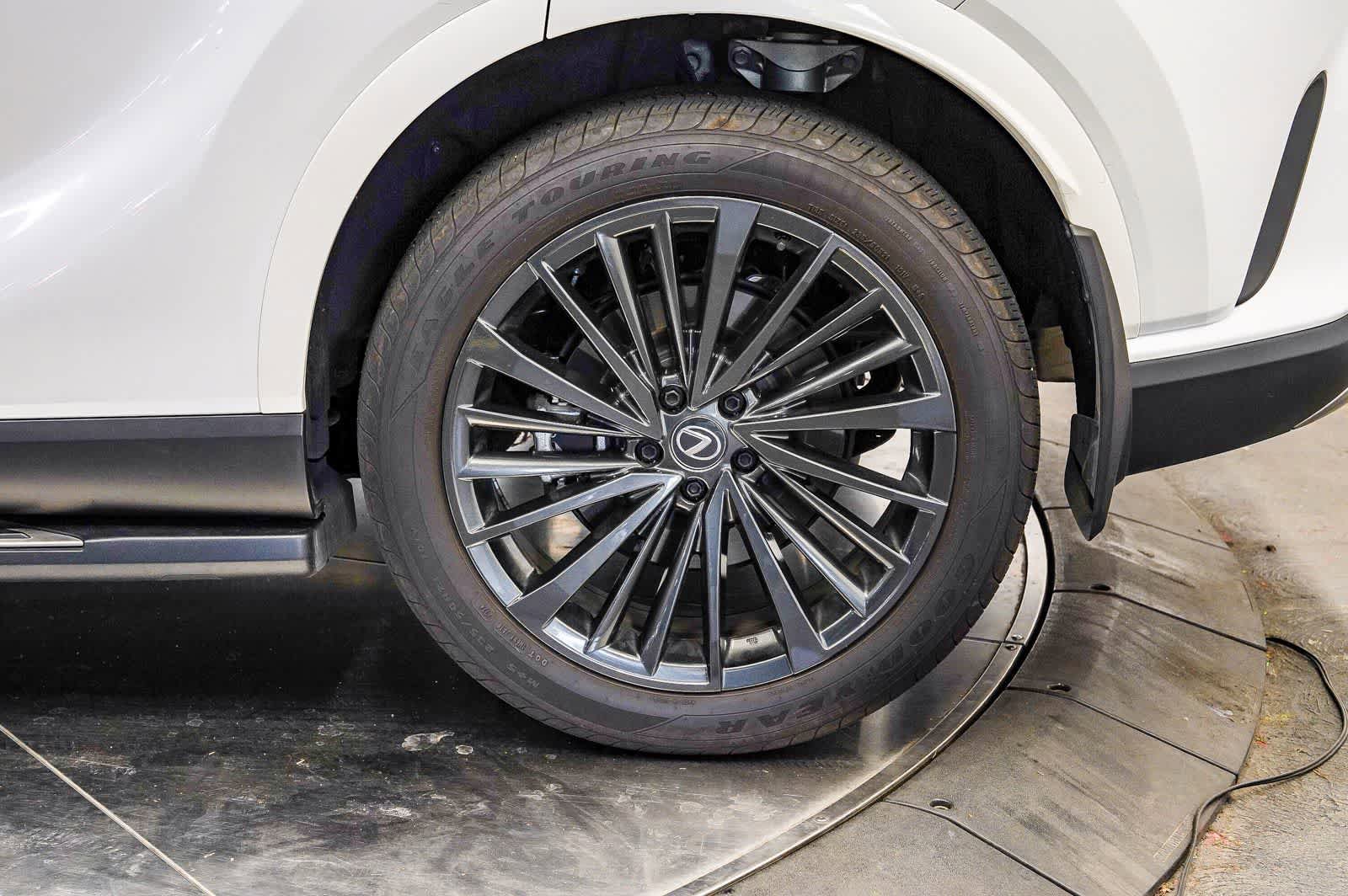 Used 2024 Lexus RX 350 Premium w/ Convenience Package FWD image 10
