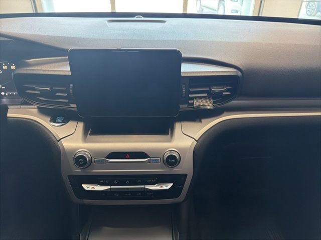 Used 2021 Ford Explorer XLT w/ Class III Trailer Tow Package image 23