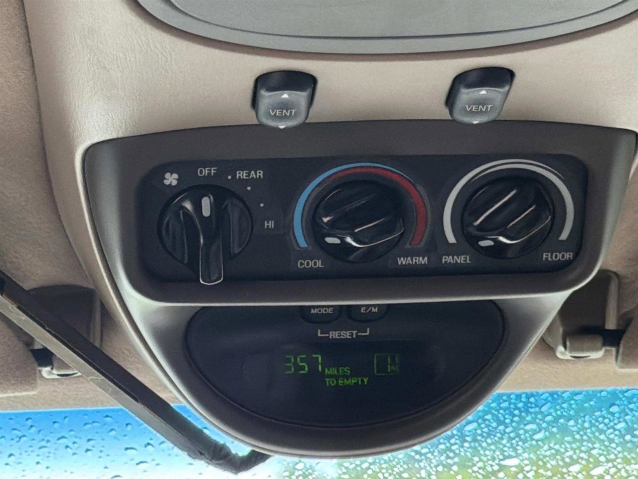 Used 2000 Ford Excursion Limited image 18