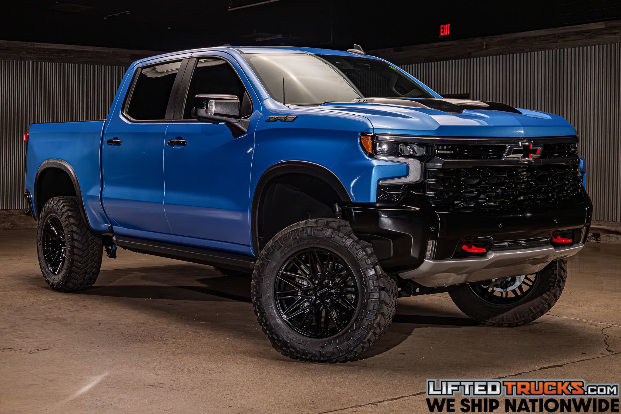 Used 2025 Chevrolet Silverado 1500 ZR2 w/ Technology Package AWD/4WD image 1