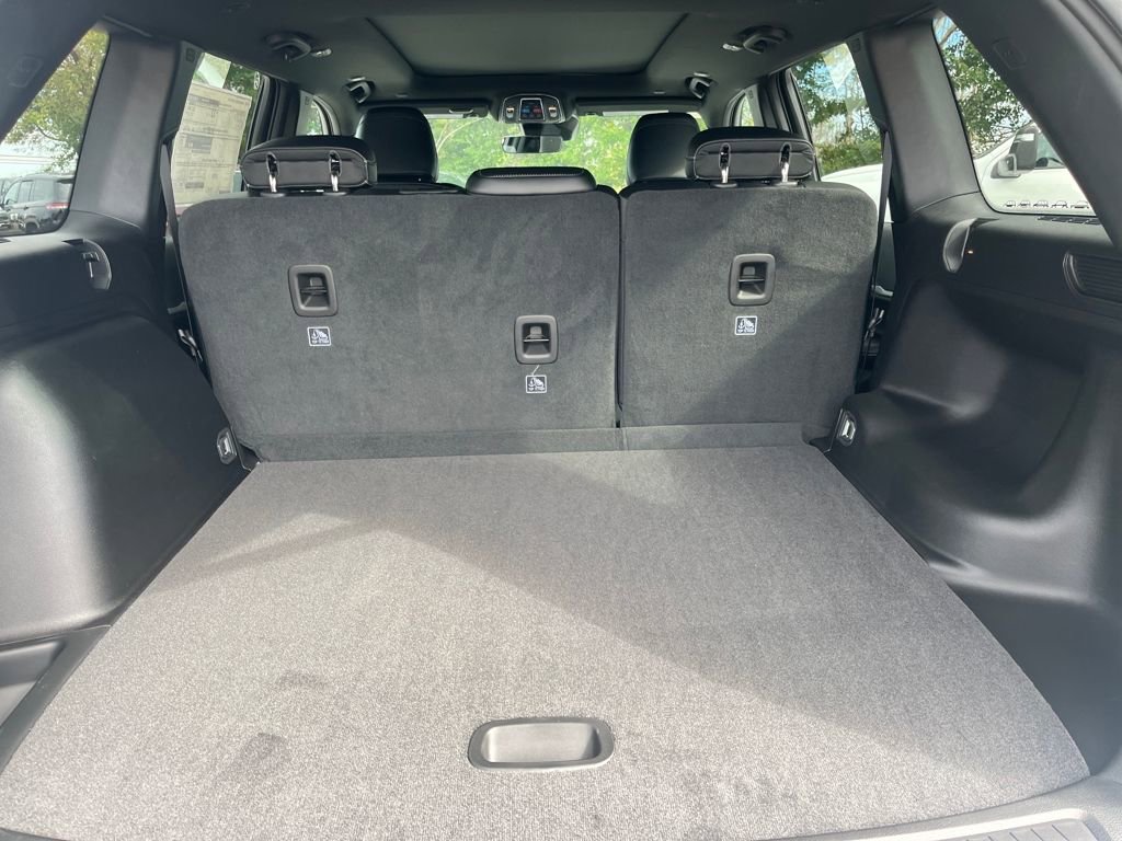 New 2025 Jeep Grand Cherokee Limited w/ Trailer Tow Package image 27