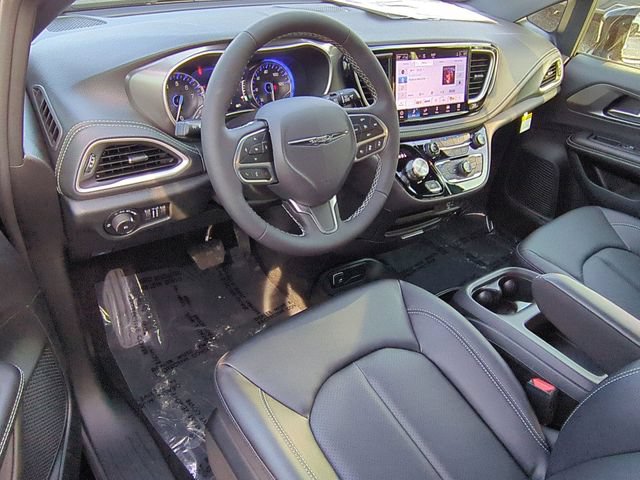 New 2026 Chrysler Pacifica Select FWD image 12