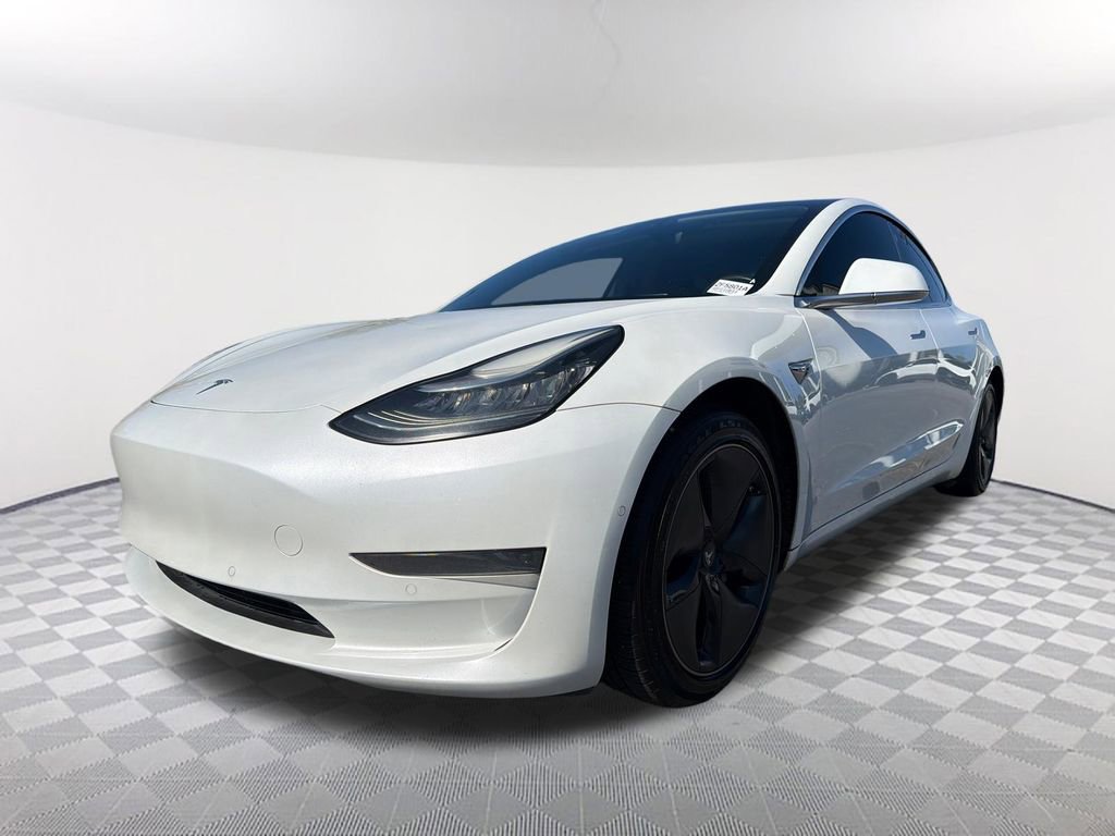 Used 2020 Tesla Model 3 Standard Range Plus RWD image 1