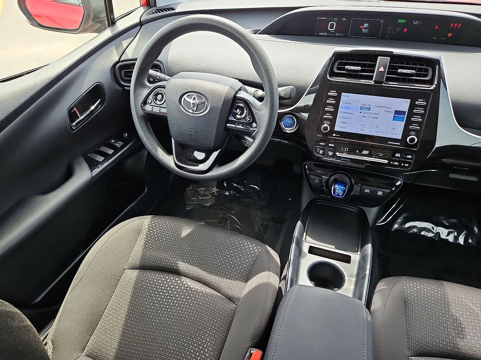 Used 2022 Toyota Prius LE AWD/4WD image 10