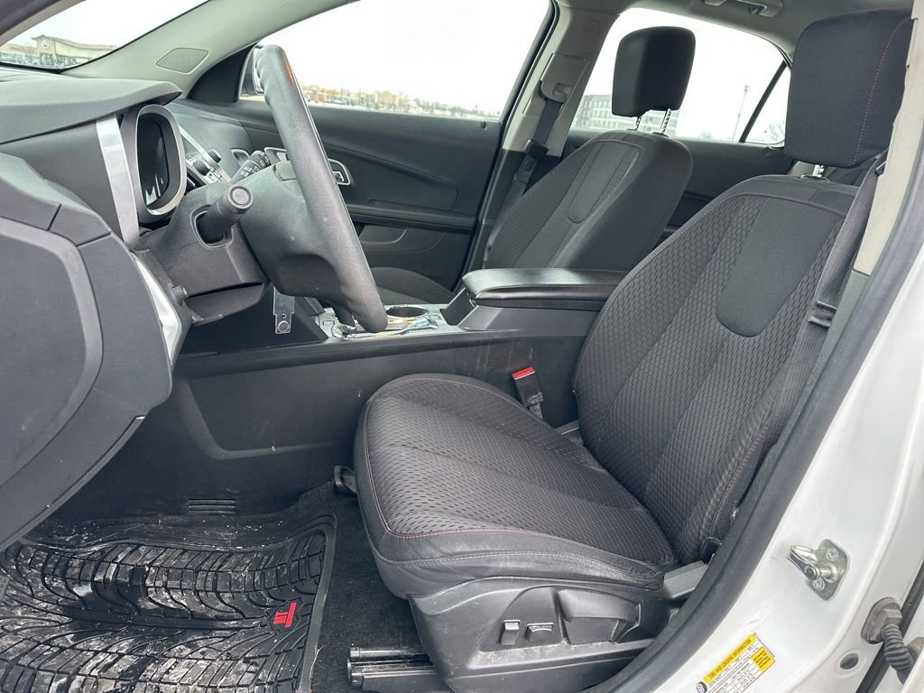 Used 2015 Chevrolet Equinox LS image 14